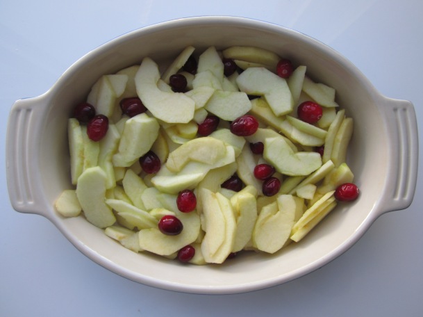 Apples and cranberries ready for spicin' - truefoodlove